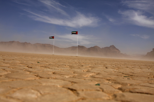 _MG_6946_flags_desert.jpg